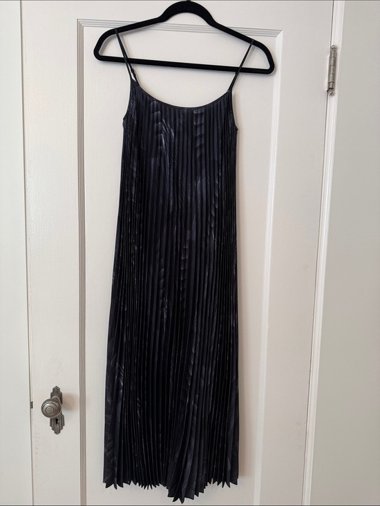 All saints Dresses & Skirts - AllSaints Black/Grey Pattern Pleated Midi Slip Dress